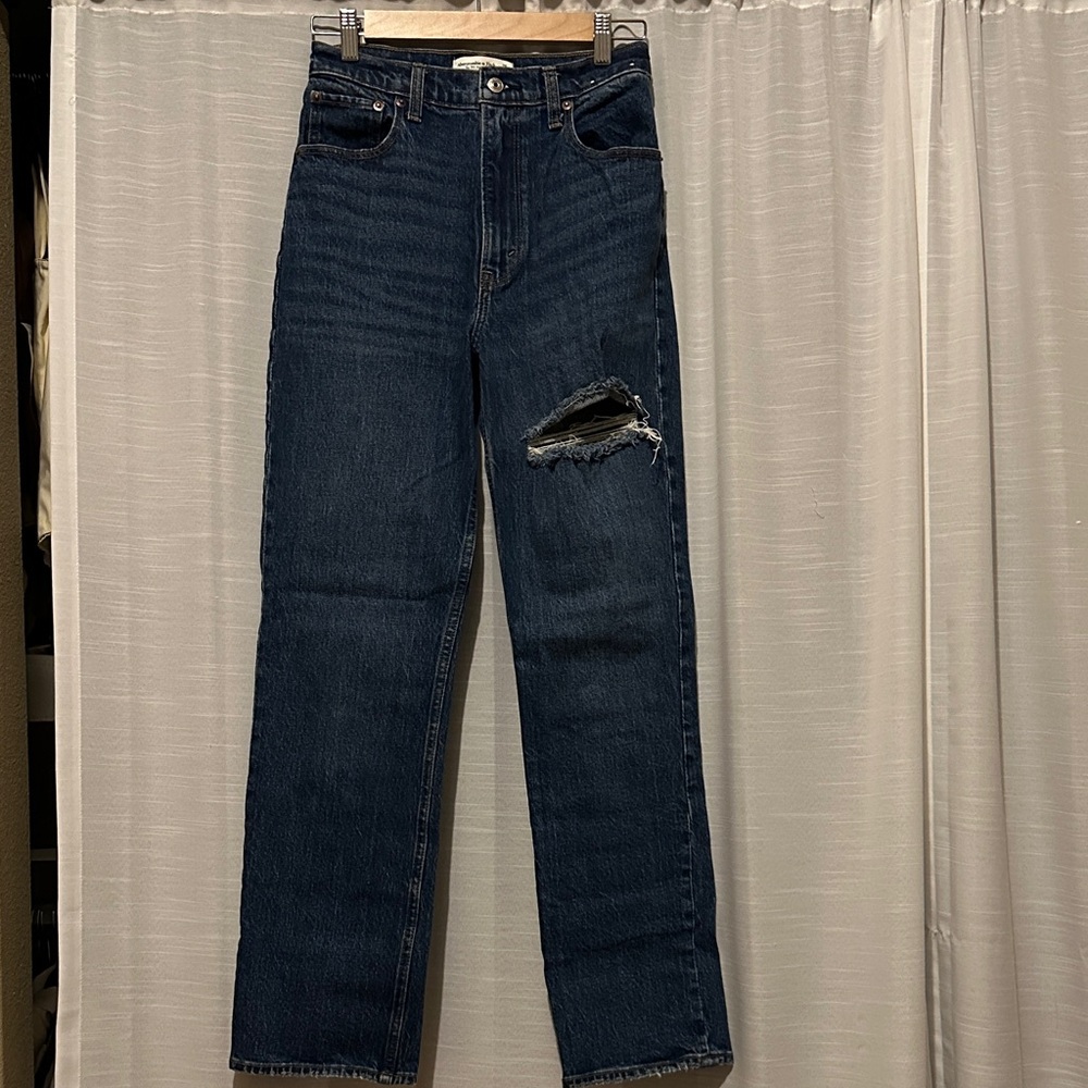 Abercrombie & Fitch Ultra High Rise 90’s Straight Jean